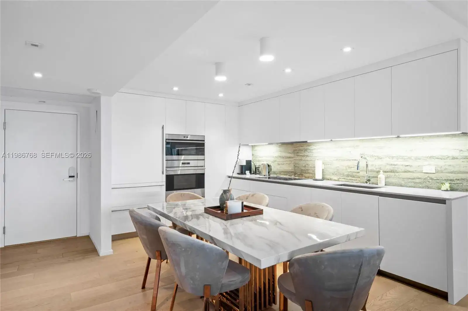 2301 Collins Ave # 624, Miami Beach FL 33139 photo 3