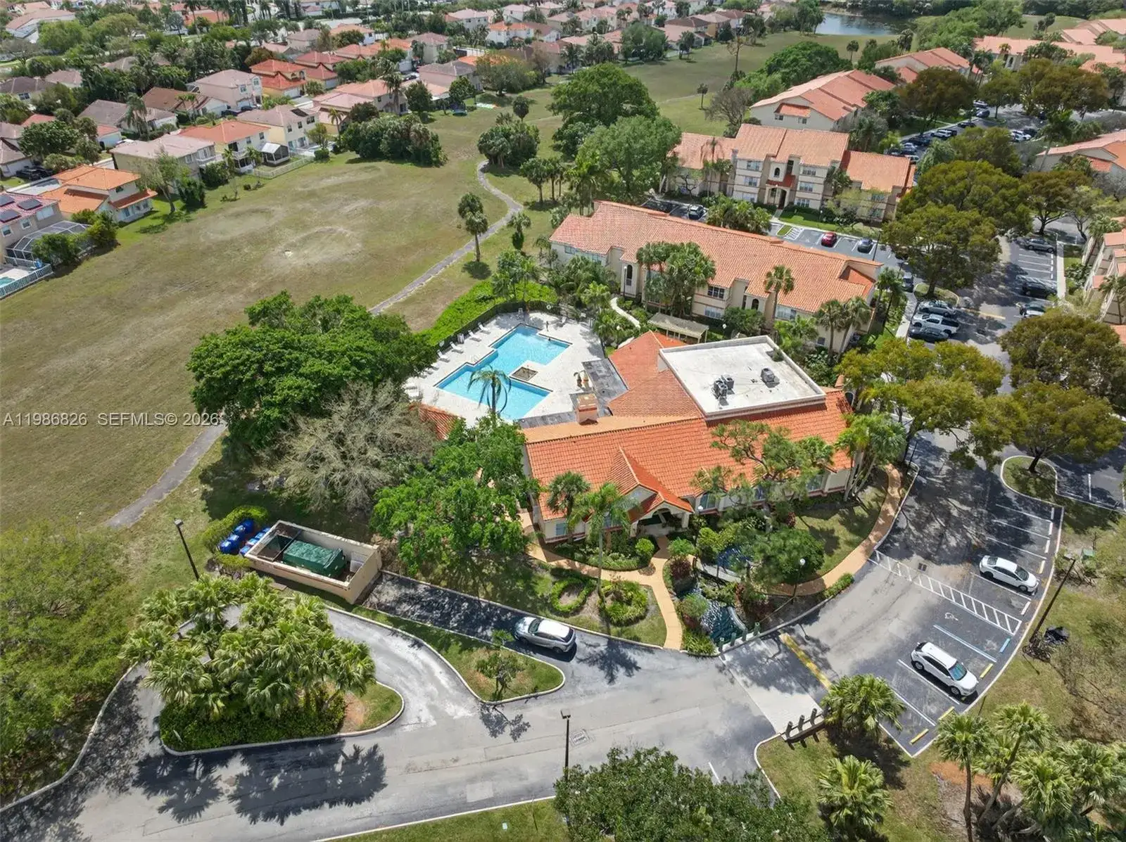 3400 N Pinewalk Dr N # 923, Margate FL 33063 photo 2
