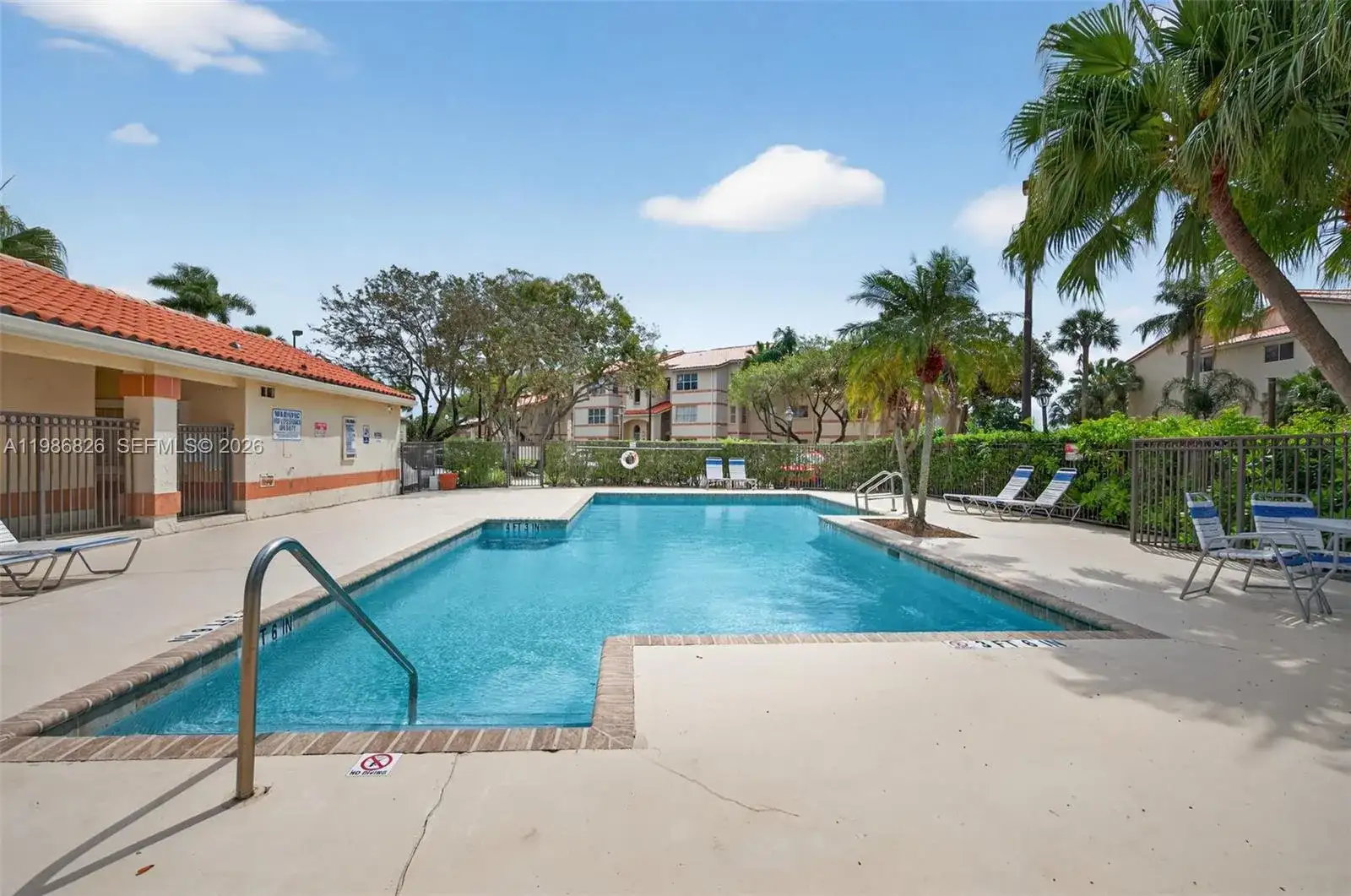 3400 N Pinewalk Dr N # 923, Margate FL 33063 photo 4