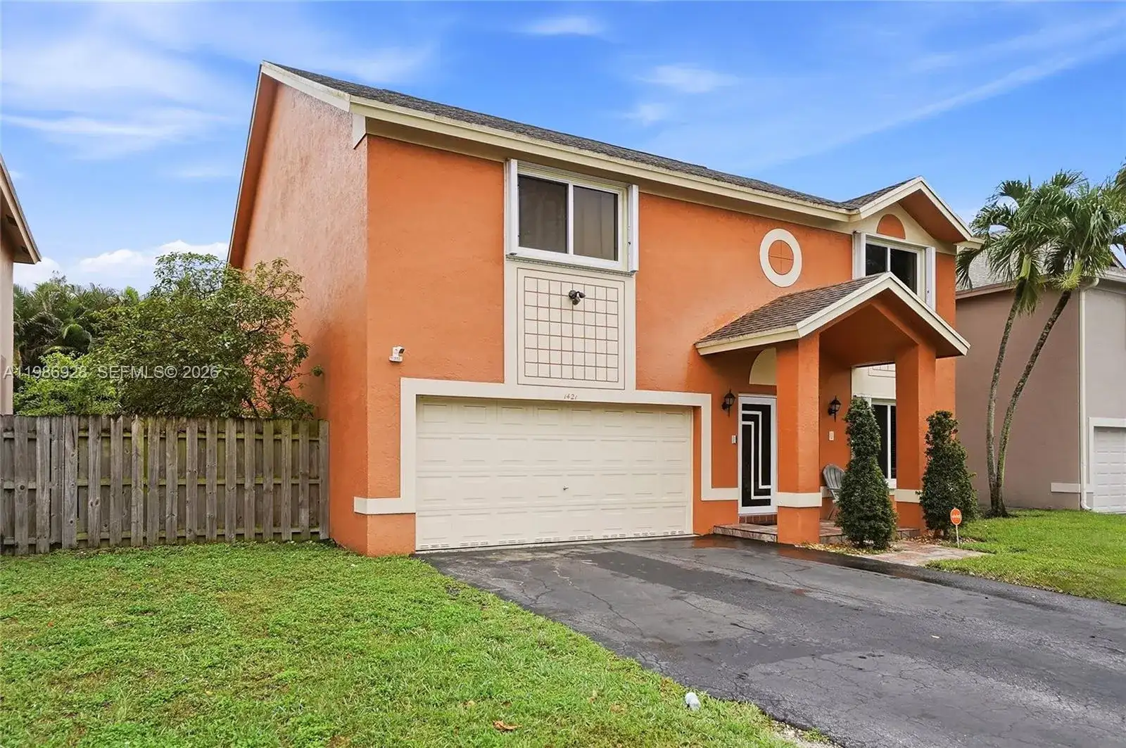 1421 SW 97th Ave, Pembroke Pines FL 33025 photo 2