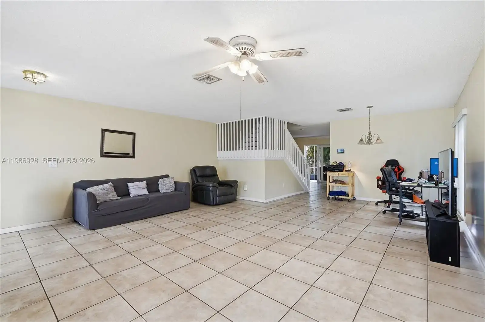 1421 SW 97th Ave, Pembroke Pines FL 33025 photo 5