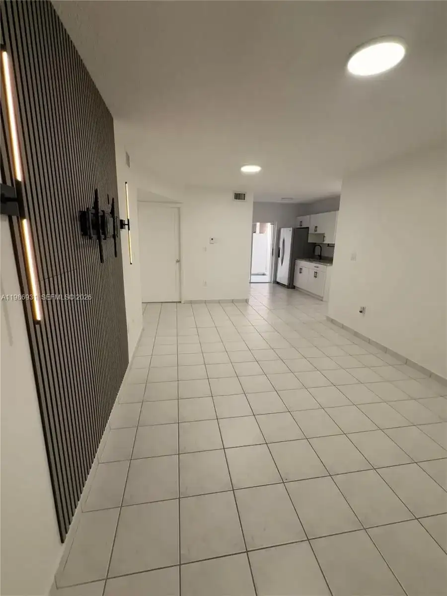 3262 W 70th St # 101, Hialeah FL 33018 photo 2