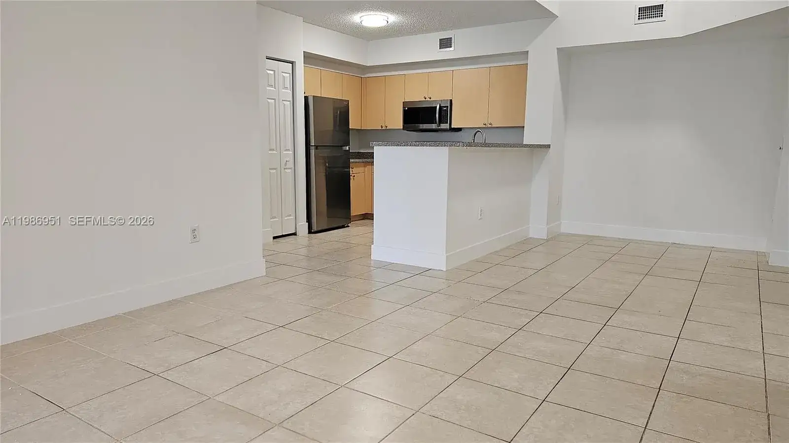 8040 N Nob Hill Rd # 303, Tamarac FL 33321 photo 2