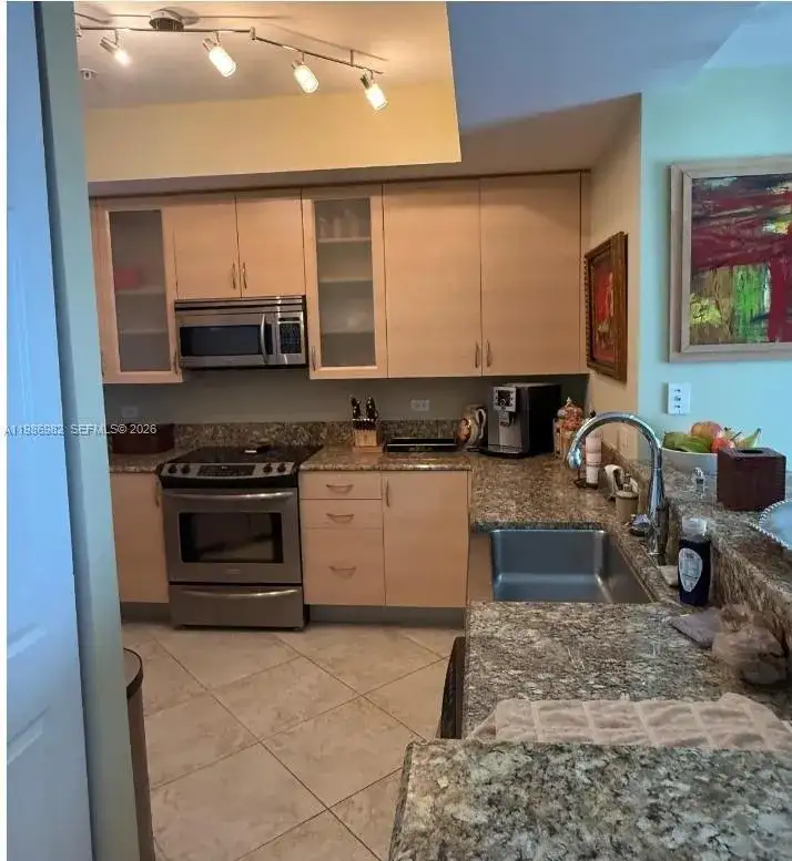 2625 NE 14th Ave # 406, Wilton Manors FL 33334 photo 4