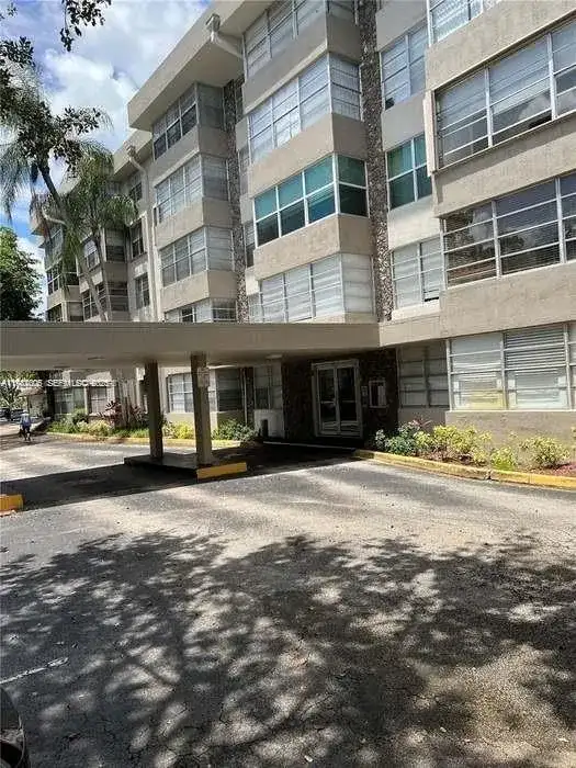 6700 Cypress Rd # 409, Plantation FL 33317 photo 4