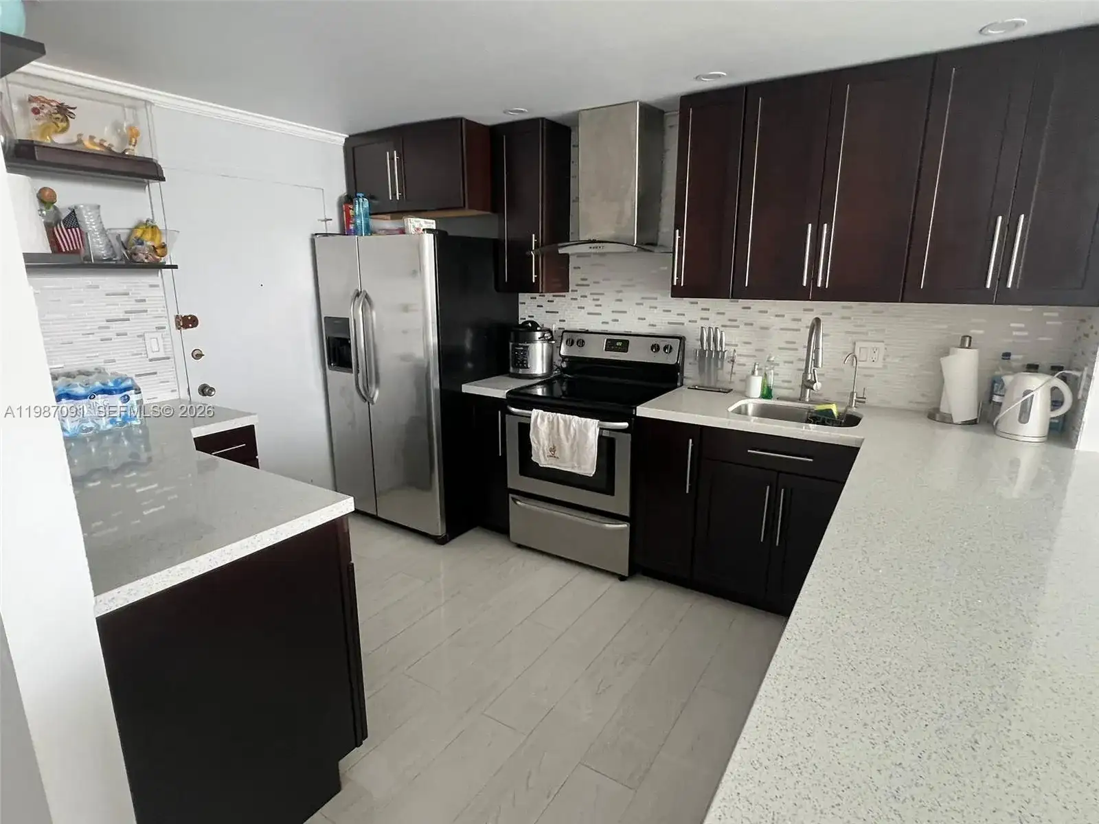 1301 NE Miami Gardens Dr # 1013W, Miami FL 33179 photo 2
