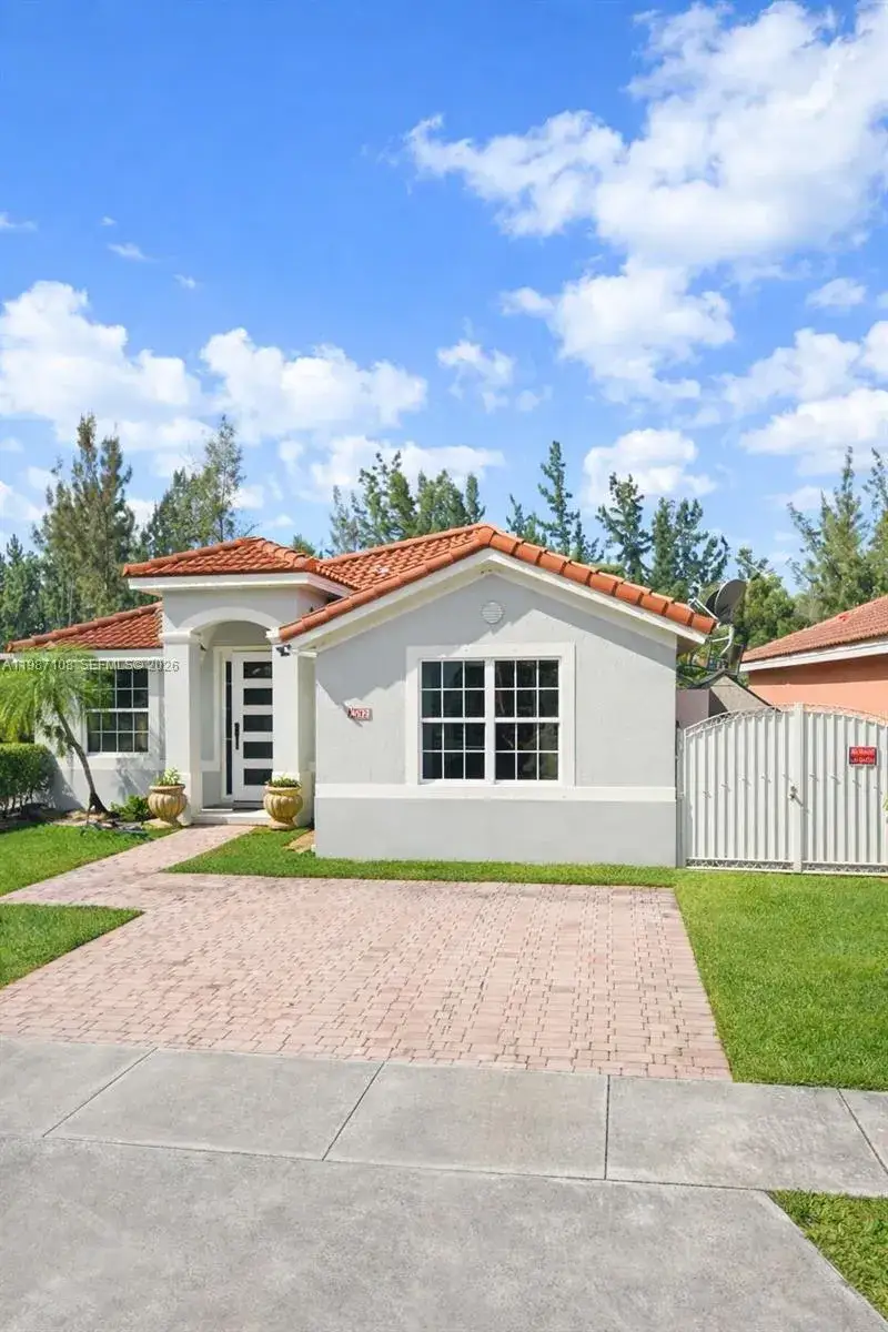 4128 SW 156th Ct, Miami FL 33185