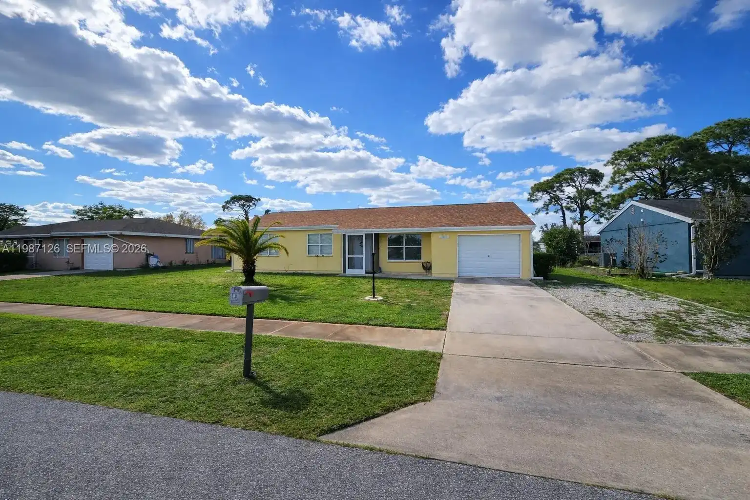 2473 Fairbrook st, North Port FL 34287