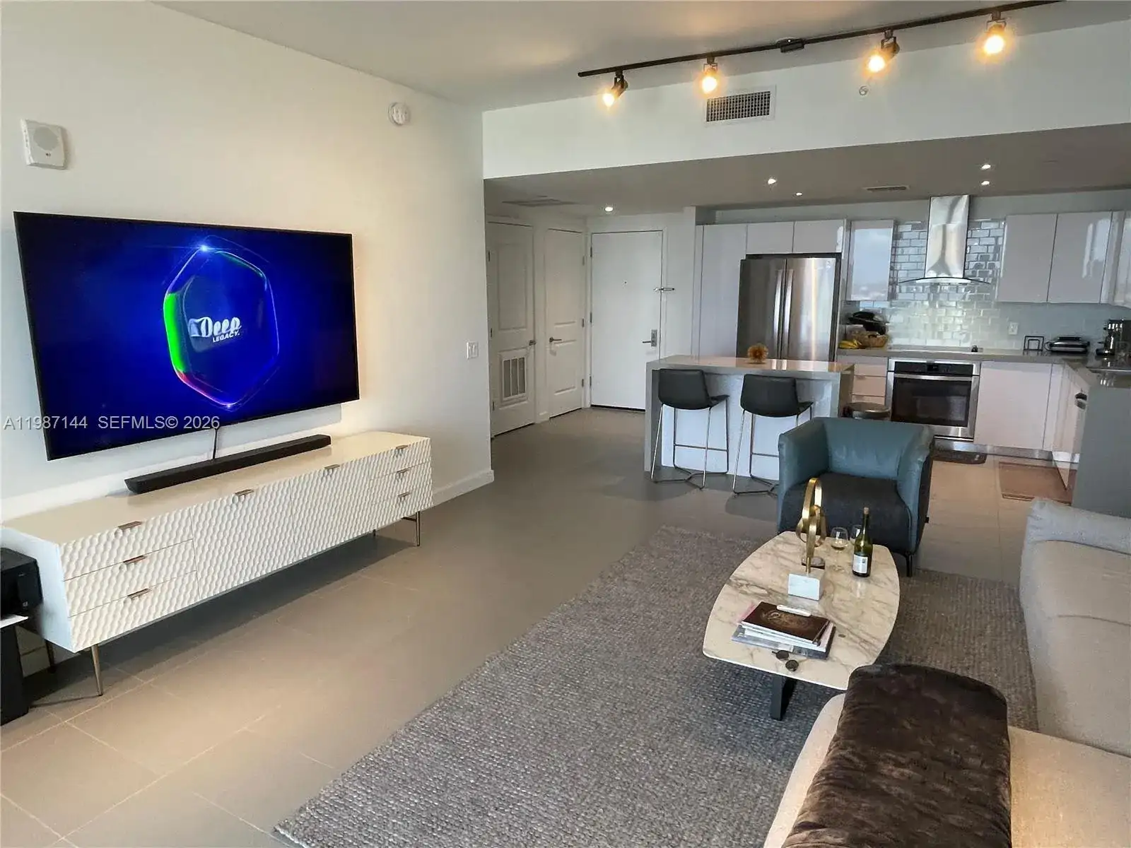 1600 NE 1st Ave # 3717, Miami FL 33132 photo 3