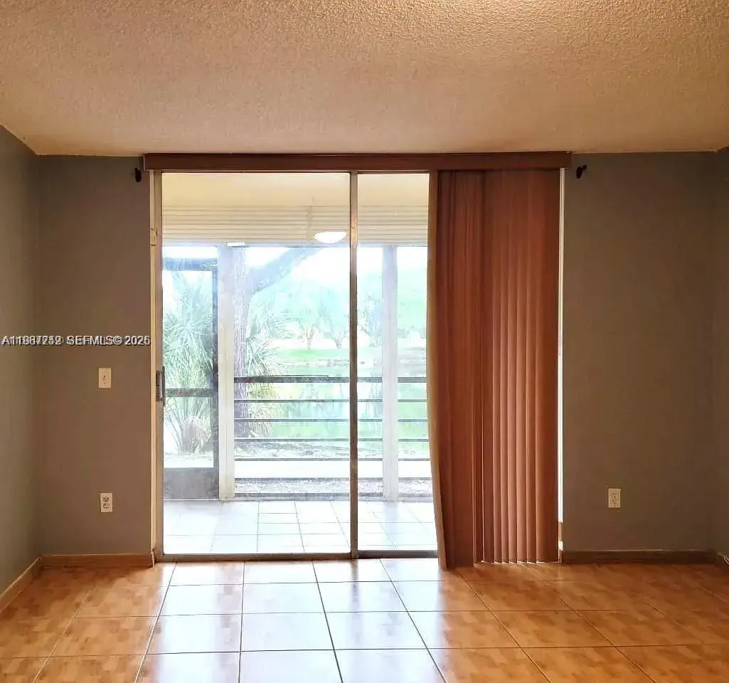 3253 Foxcroft Rd # G107, Miramar FL 33025