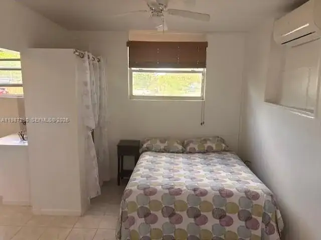 12890 NE Miami Ct, North Miami FL 33161 photo 2