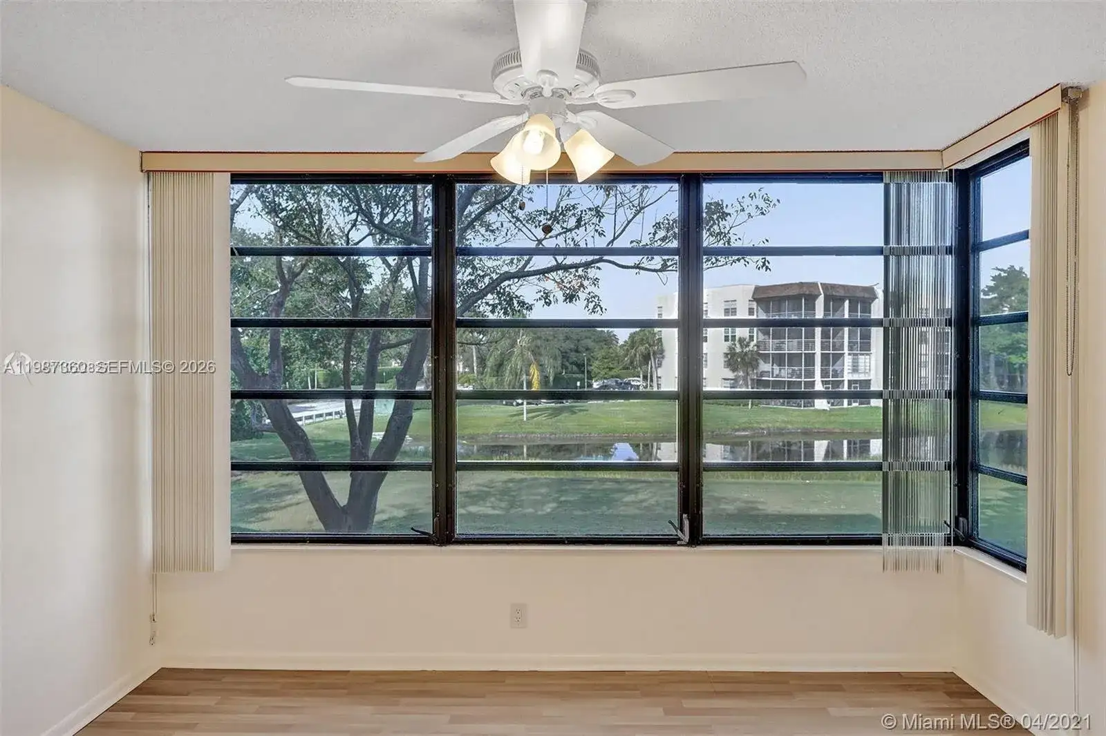 1715 Whitehall Dr # 202, Davie FL 33324 photo 2