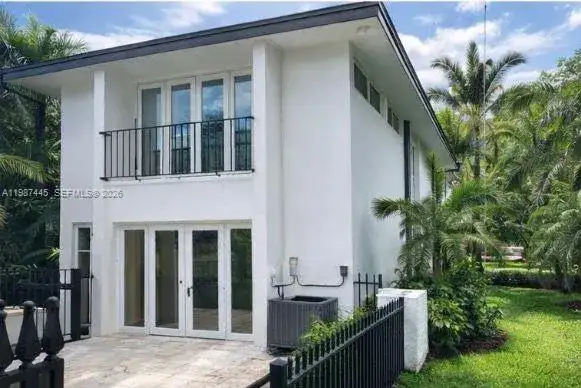 1226 San Miguel Ave # 1226, Coral Gables FL 33134 photo 3