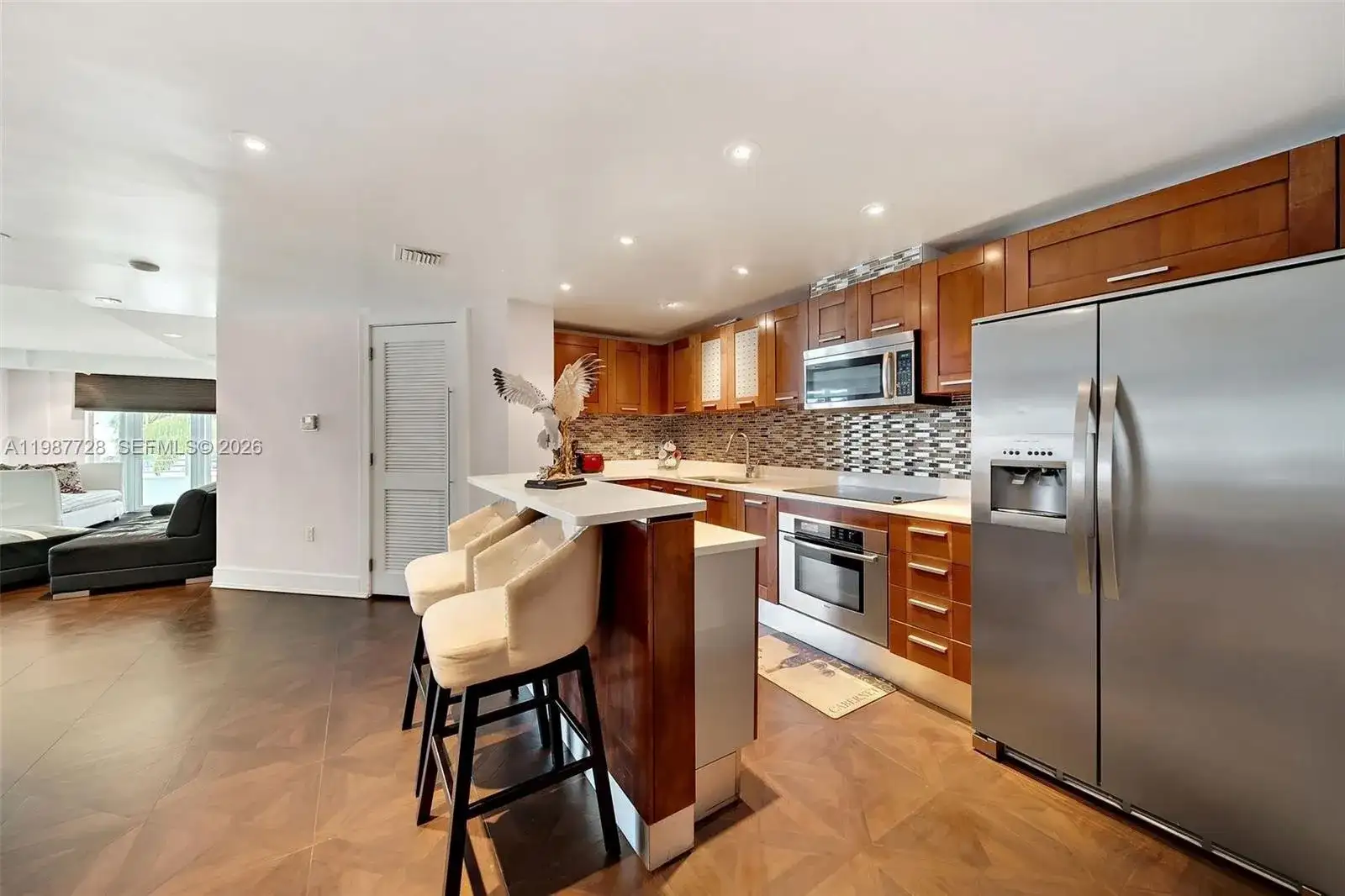 448 Ocean Dr # 302, Miami Beach FL 33139 photo 3