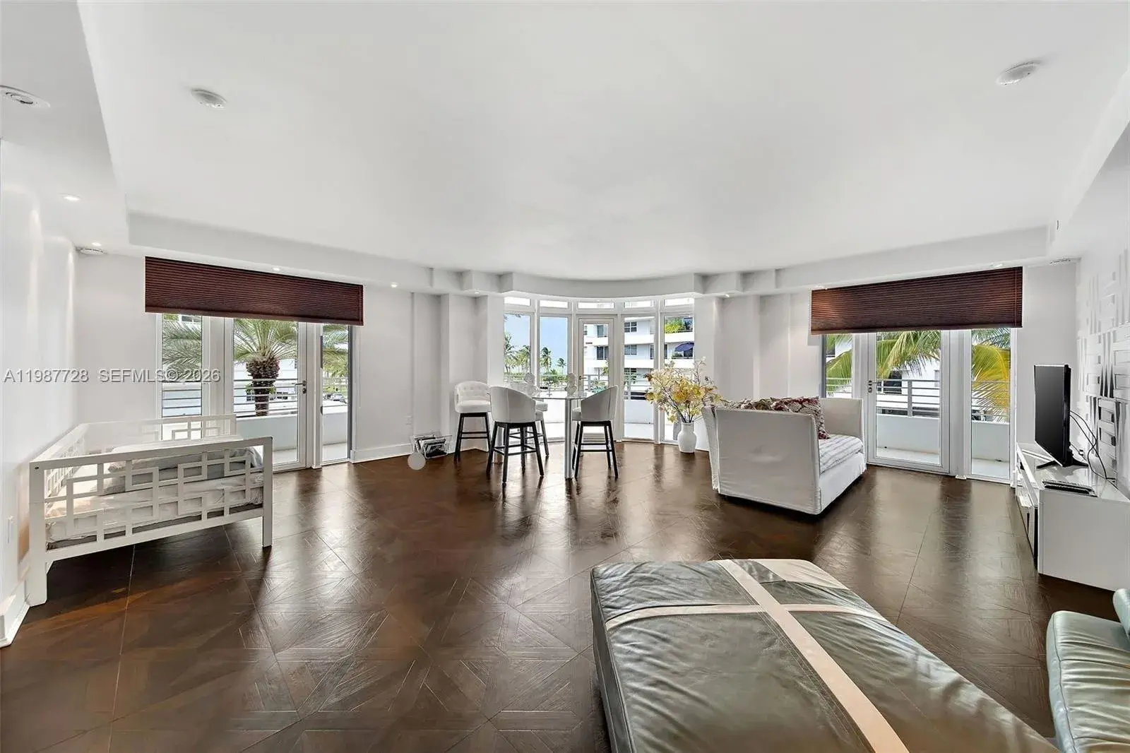 448 Ocean Dr # 302, Miami Beach FL 33139