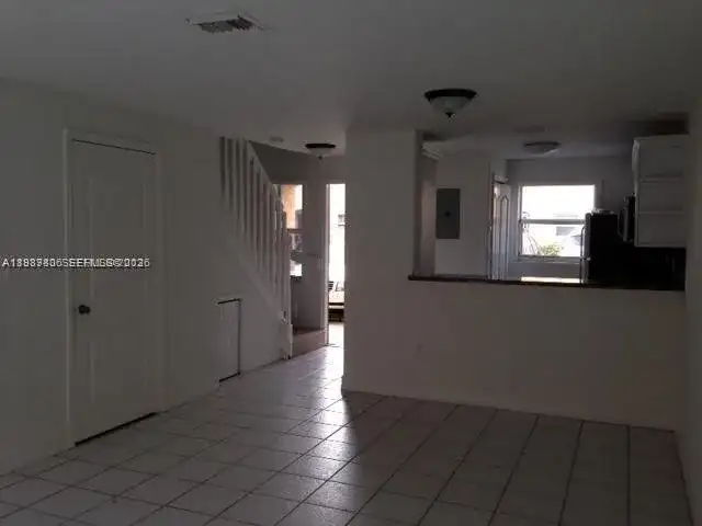 7905 NW 8 ST # 8A, Miami FL 33126 photo 3