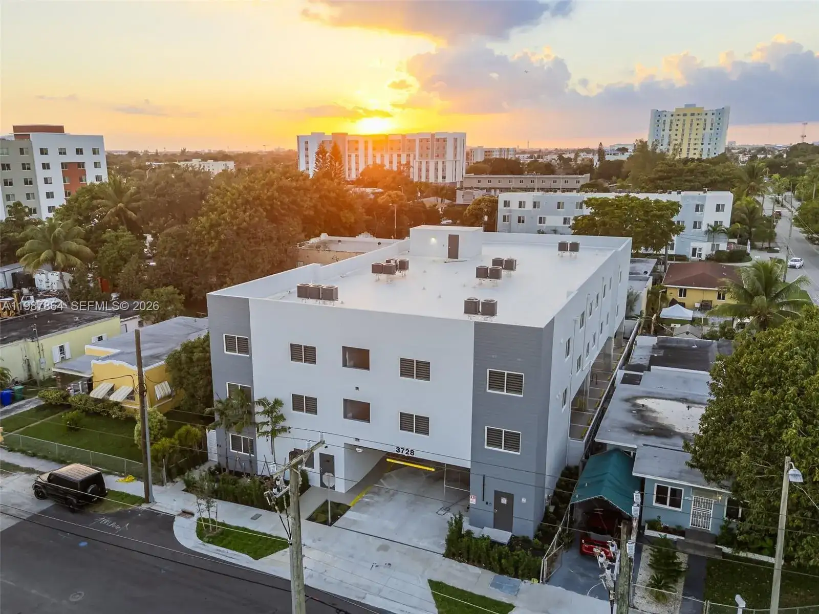 3728 NW 19th ave # 307, Miami FL 33142
