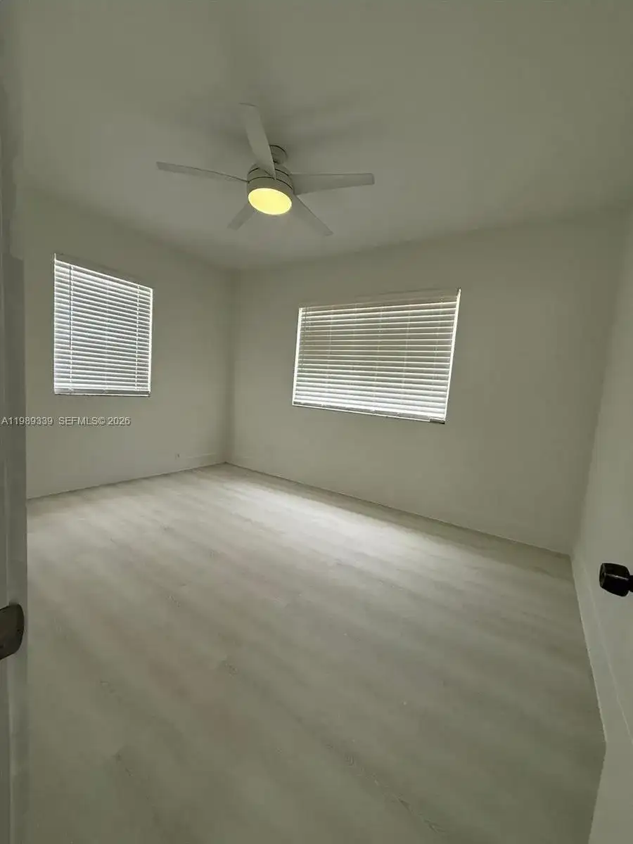 2893 SW 32nd Ct, Miami FL 33133 photo 3