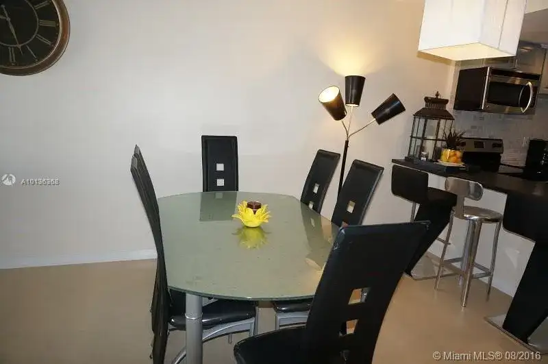 19370 COLLINS AV SEASONAL # 923, Sunny Isles Beach FL 33160 photo 4