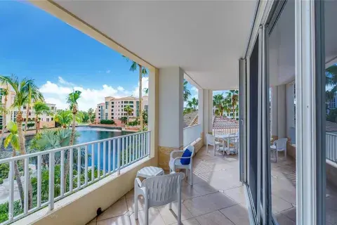709 Crandon Blvd # 309, Key Biscayne FL 33149