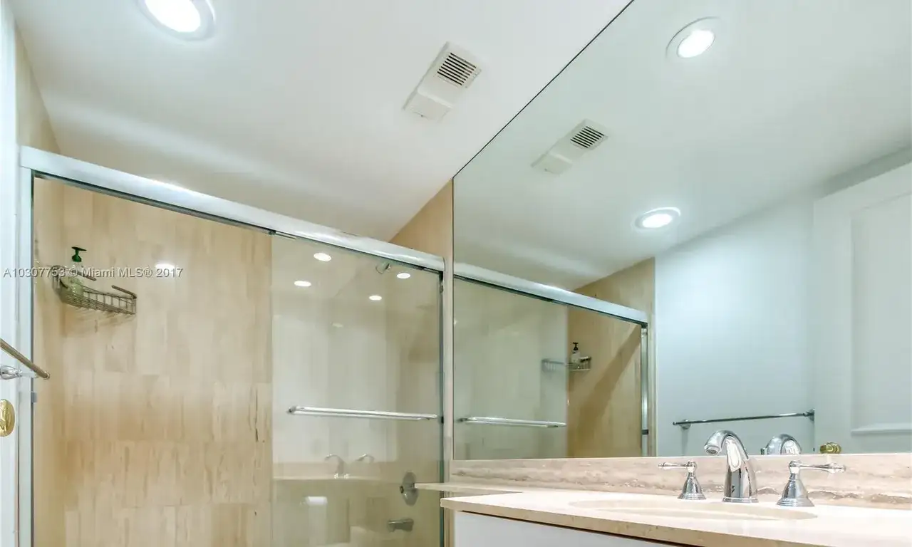 10175 Collins Ave # 1106, Bal Harbour FL 33154 photo 4