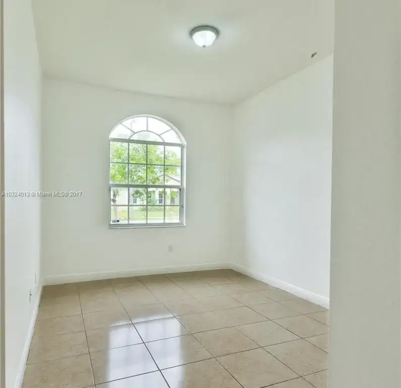29641 SW 165th Ct, Homestead FL 33033 photo 2