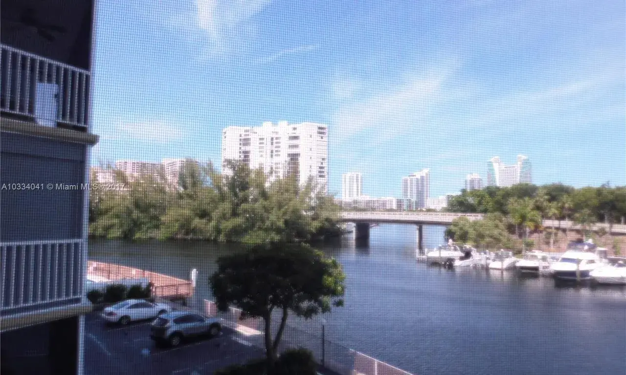 200 Diplomat Pkwy # 324, Hallandale Beach FL 33009