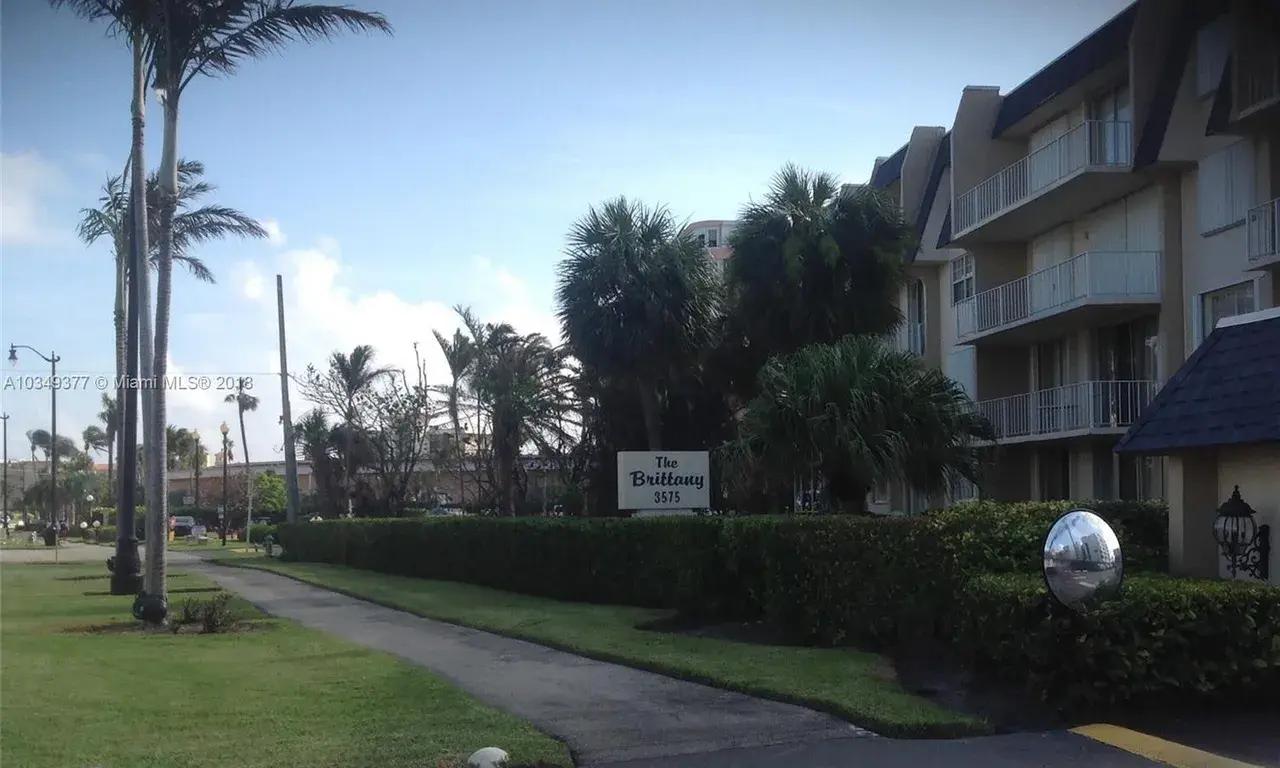 3575 S Ocean Blvd # 109, South Palm Beach FL 33480