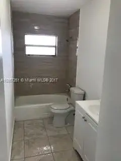 15901 Miami Dr, North Miami Beach FL 33162 photo 5