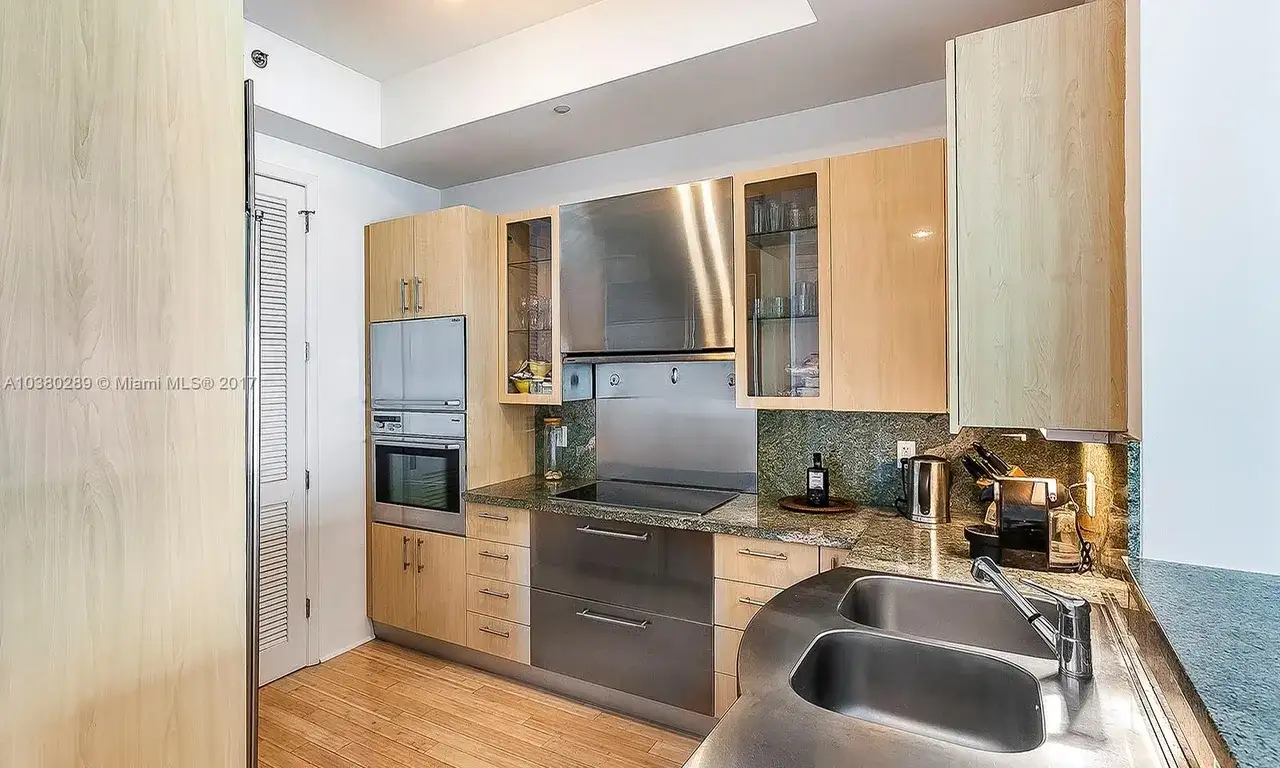 100 S Pointe Dr # 1802, Miami Beach FL 33139 photo 4