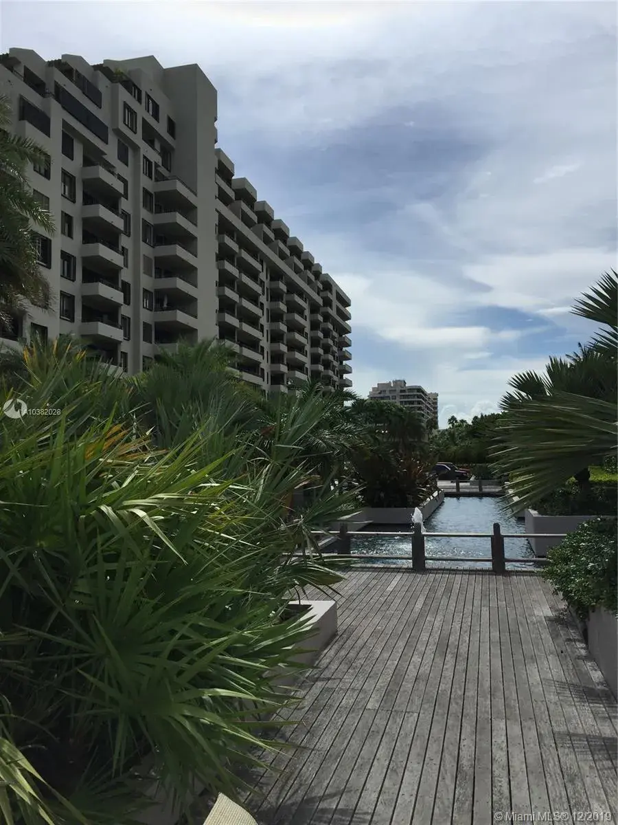 201 Crandon Blvd # 207, Key Biscayne FL 33149