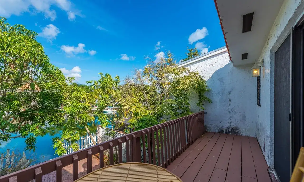 1945 NE 123rd St, North Miami FL 33181 photo 2