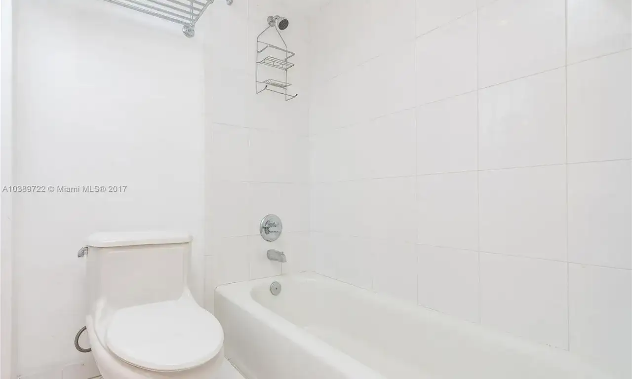 1945 NE 123rd St, North Miami FL 33181 photo 4
