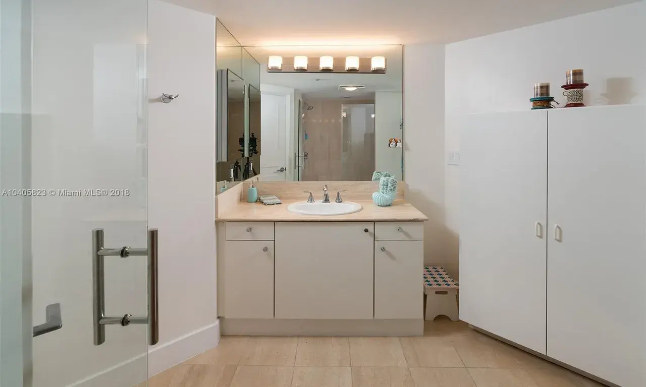 7000 Island Blvd # 1001, Aventura FL 33160