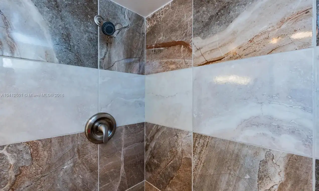 3675 N Country Club Dr # 206, Aventura FL 33180 photo 3
