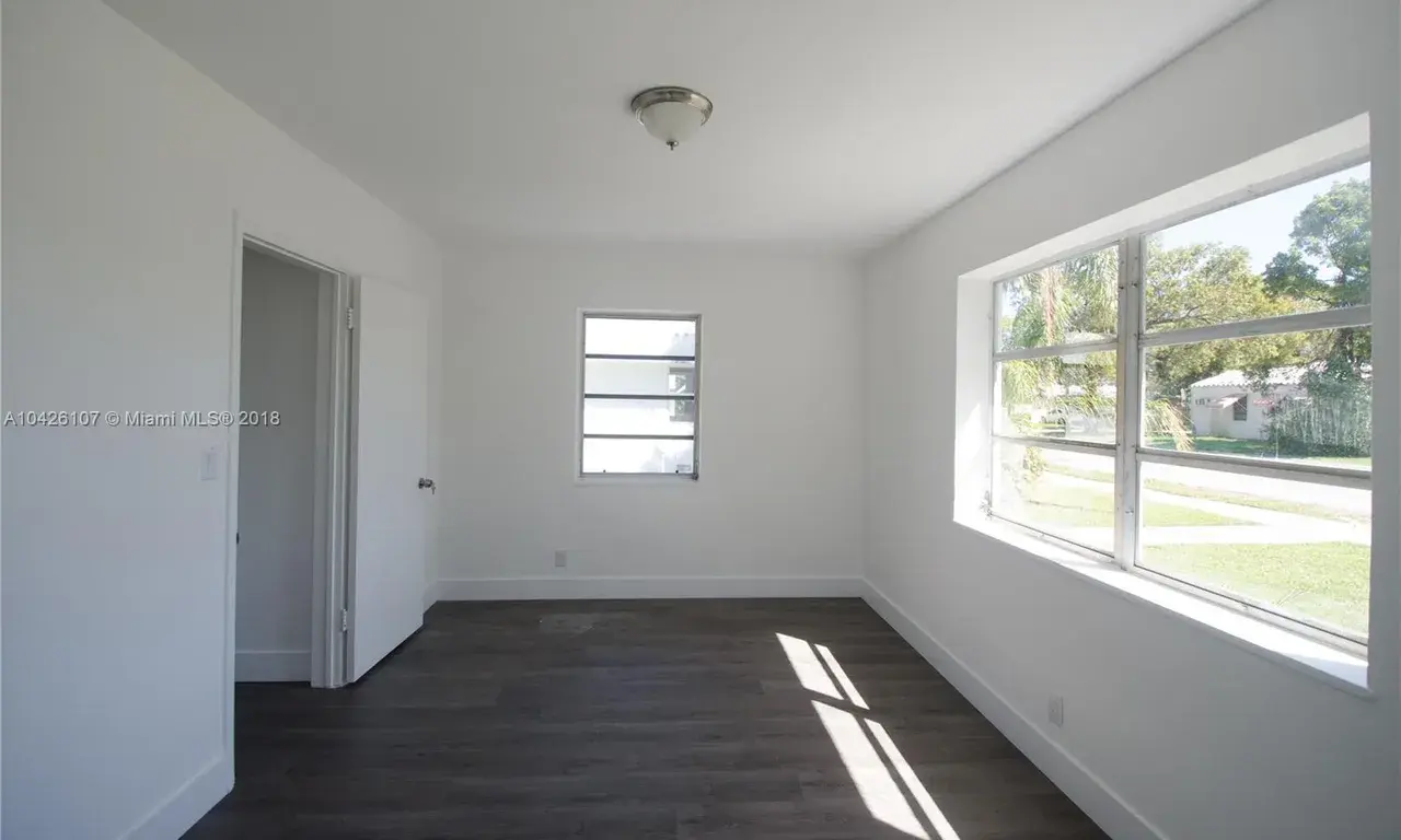 1711 Fletcher St, Hollywood FL 33020