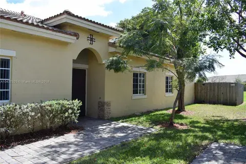 1225 NE 32nd Ave # 1225, Homestead FL 33033