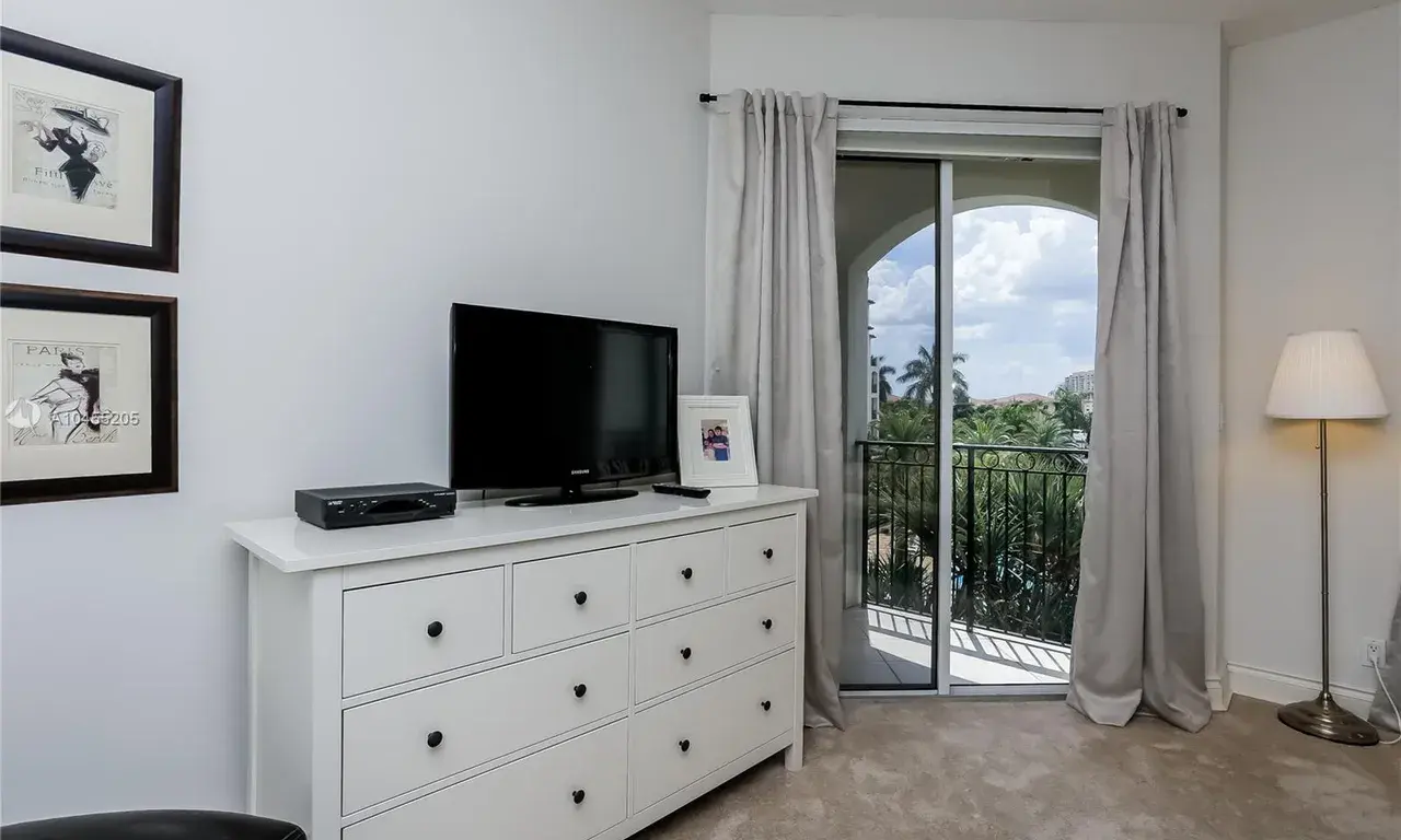 3700 Island Blvd # C307, Aventura FL 33160