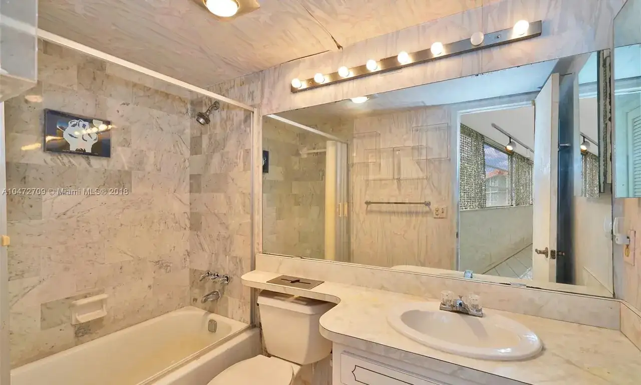 411 S Hollybrook Dr # 207, Pembroke Pines FL 33025 photo 2