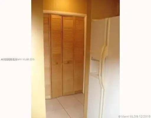 8831 NW 13th St, Pembroke Pines FL 33024 photo 3