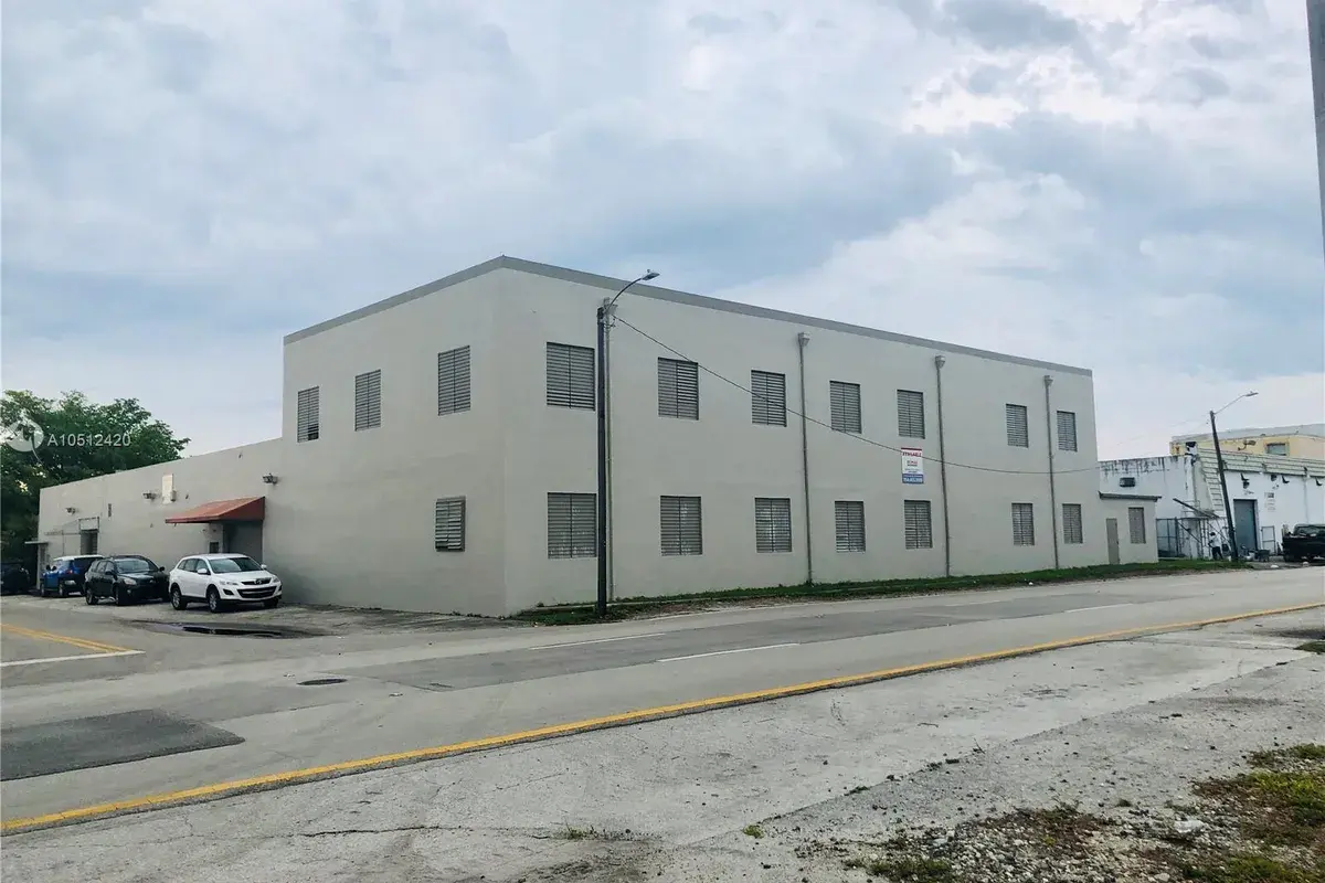 2040 Liberty St, Hollywood FL 33020