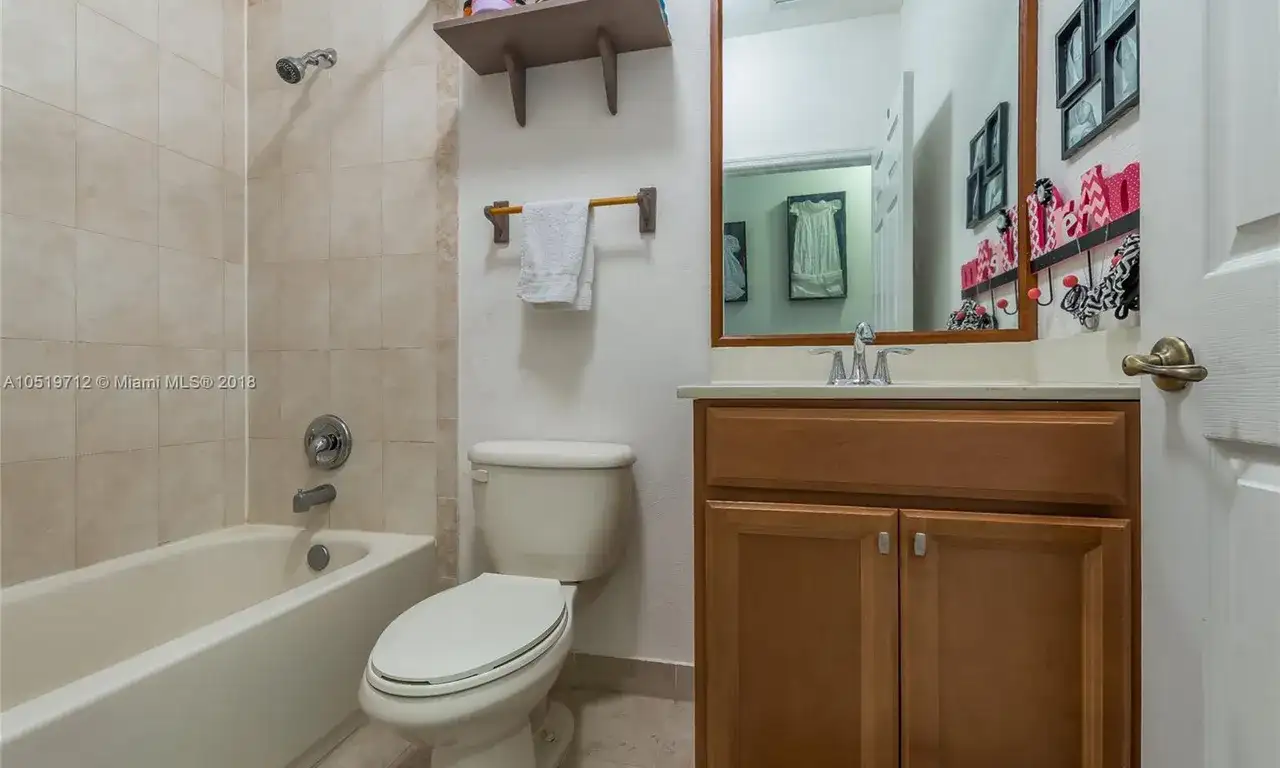 28133 SW 132nd Ave, Homestead FL 33033 photo 3