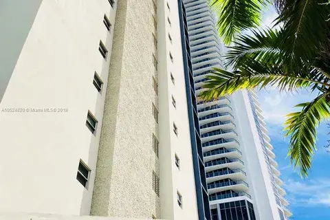 4001 S Ocean Dr # 5D, Hollywood FL 33019