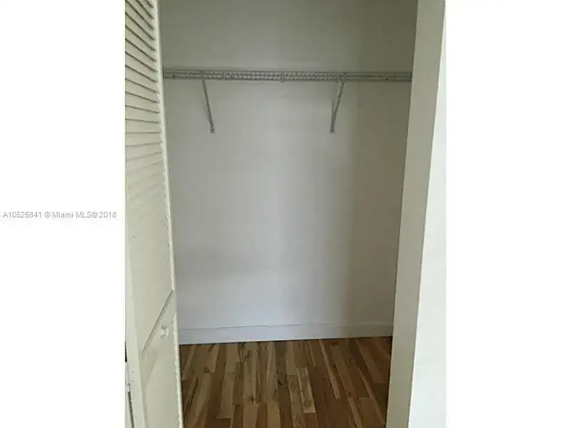 950 Brickell Bay Dr # 3403, Miami FL 33131 photo 5