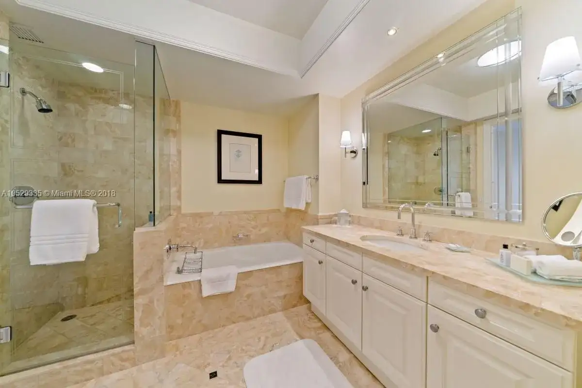 1435 Brickell Ave # 3412, Miami FL 33131 photo 2