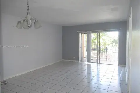 13715 Kendale Lakes Cir # A3, Miami FL 33183