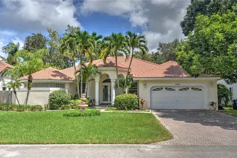 4866 NW 67th Ave, Lauderhill FL 33319