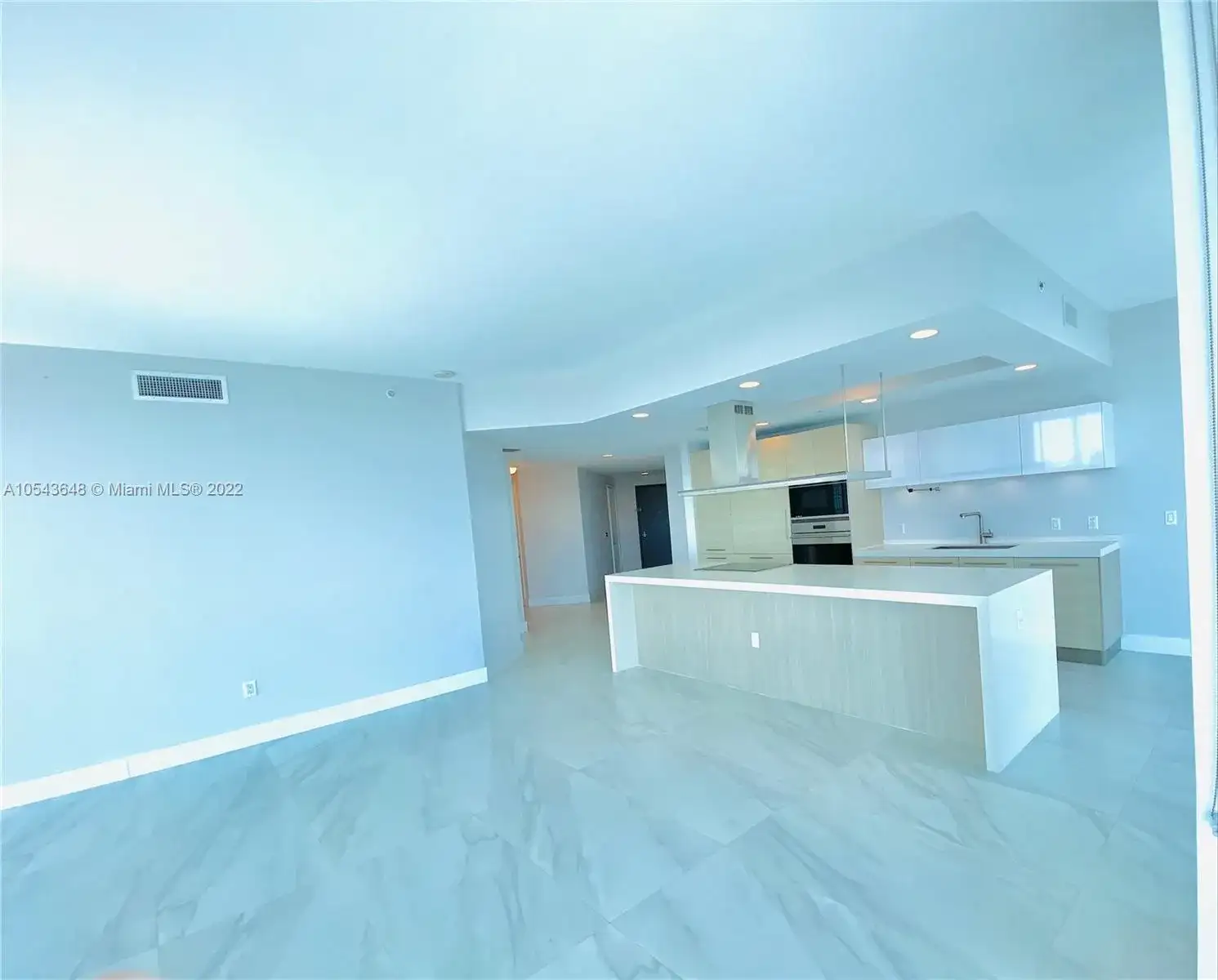 17111 Biscayne Blvd # 1210, North Miami Beach FL 33160 photo 3