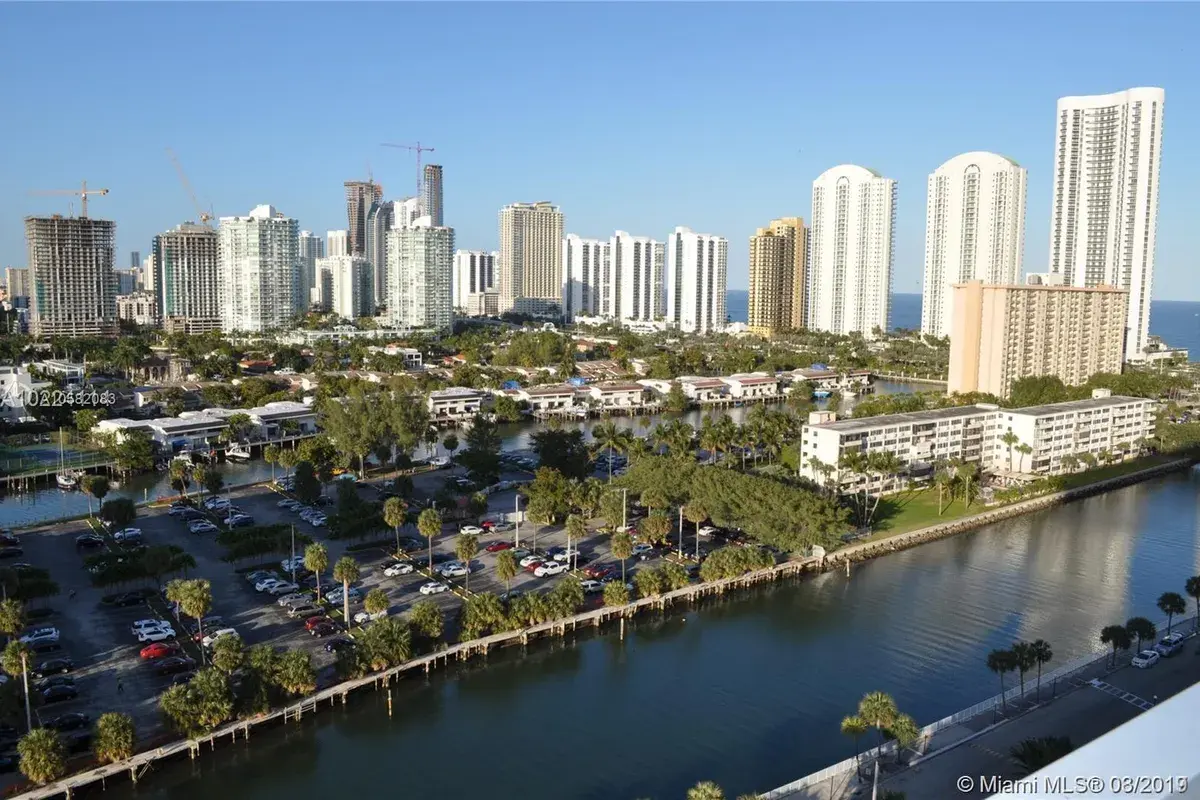 500 Bayview Dr # 1723, Sunny Isles Beach FL 33160