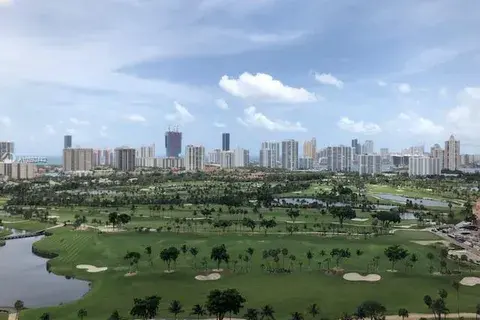 20301 W Country Club Dr # 2528, Aventura FL 33180